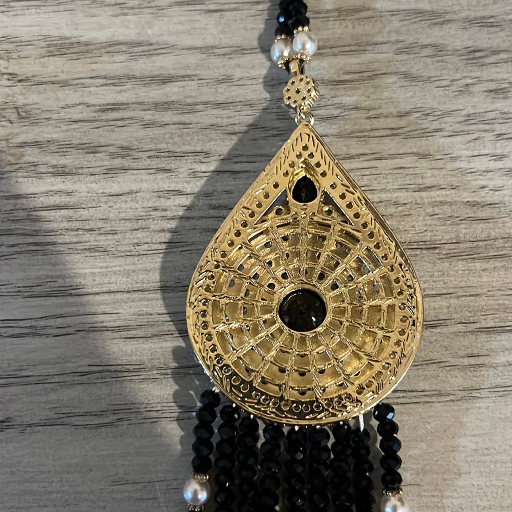 Natasha gold black and pearl statement necklace - Picture 6 of 6